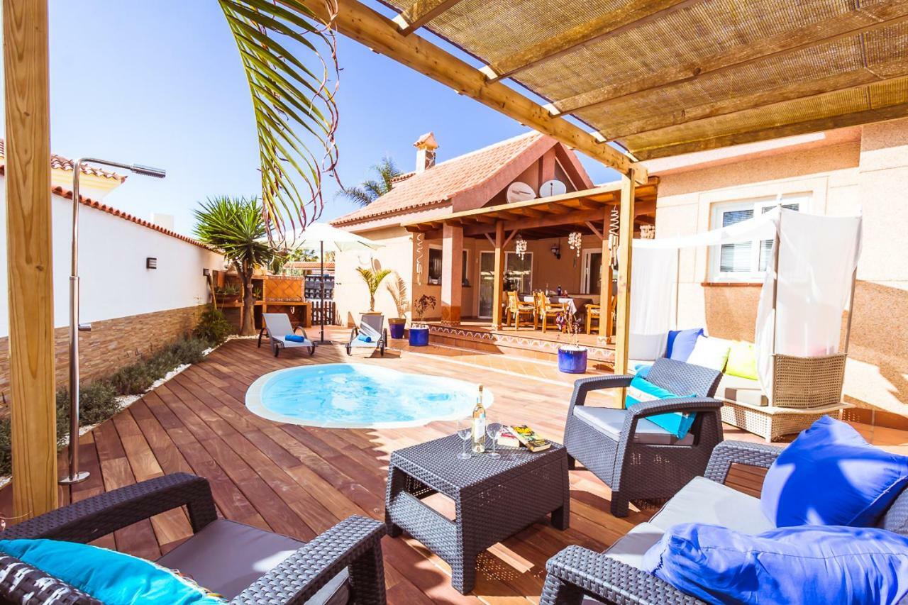 Villa Hibiscus Centrum Corralejo Beach Private Pool Family المظهر الخارجي الصورة