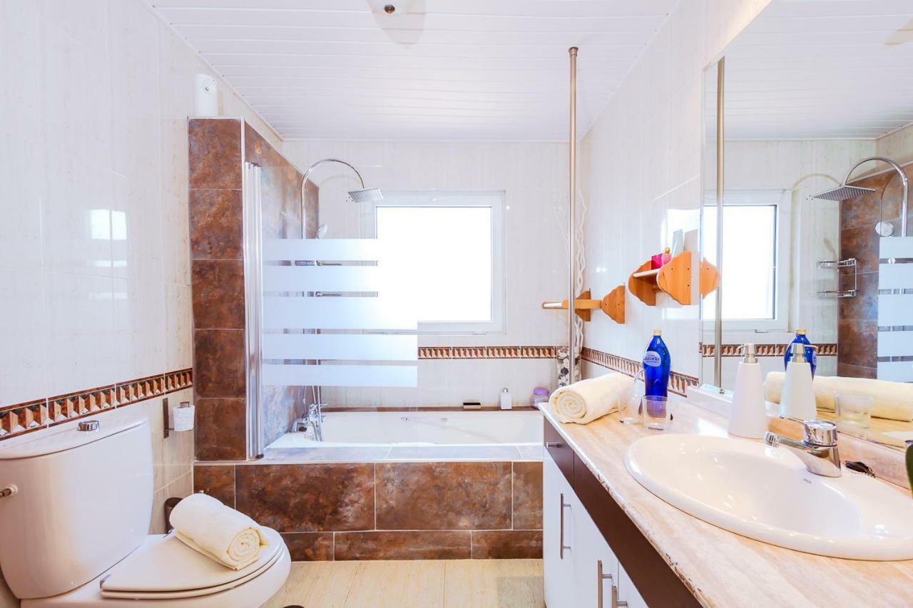 Villa Hibiscus Centrum Corralejo Beach Private Pool Family المظهر الخارجي الصورة